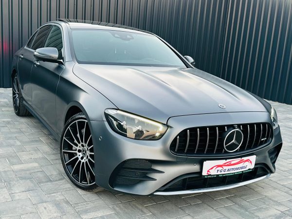MERCEDES -BENZ E300 AMG / PACHET E53 AMG / TVA INCLUS SI DEDUCTIBIL / RAR EFECTUAT / FAB 12.2021 / 2.0 HYBRID 320CP / EURO 6 / Posibilitate Rate / BuyBack / Garantie 1 AN