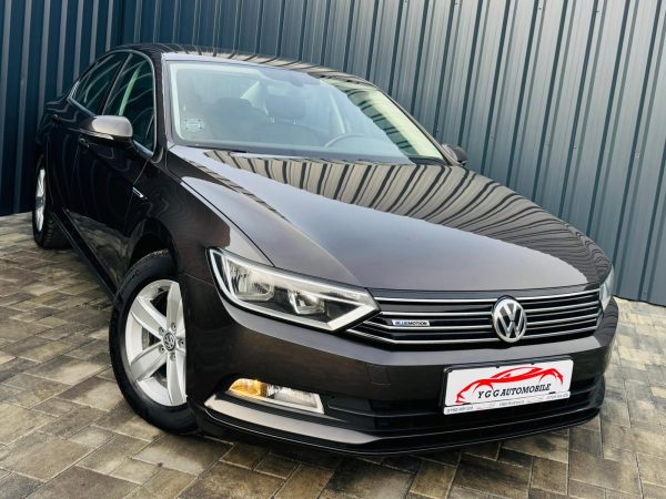 VOLKSWAGEN PASSAT B8 / 1.6 DIESEL 120 CP / FAB 03.2016 / EURO 6 / Posibilitate Rate / BuyBack / GARANTIE 1 AN