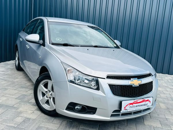 CHEVROLET CRUZE LS / 1.6 BENZINA 113CP / FAB 09.2009 / EURO 5 / Posibilitate Rate / BuyBack / GARANTIE 1 AN