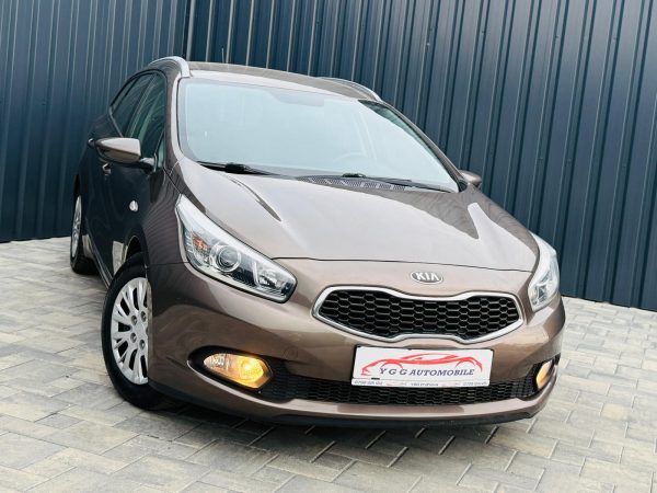 KIA CEED / 1.6 BENZINA  135CP / FAB 05.2013 / EURO 5 / Posibilitate Rate / BuyBack / GARANTIE 1 AN