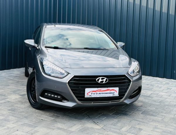 HYUNDAI I40 / 1.7 DIESEL 116CP / FAB 12.2015  / EURO 6 / Posibilitate Rate / BuyBack / GARANTIE 1 AN