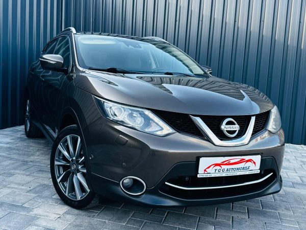 NISSAN QASHQAI / 1.5 DIESEL 110CP / FAB 12.2014 / EURO 5 / Posibilitate Rate / BuyBack / GARANTIE 1 AN